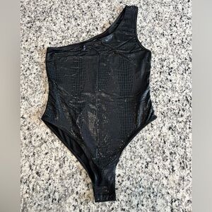 SHEIN Black Snakeskin One Shoulder Body Suite Size Medium